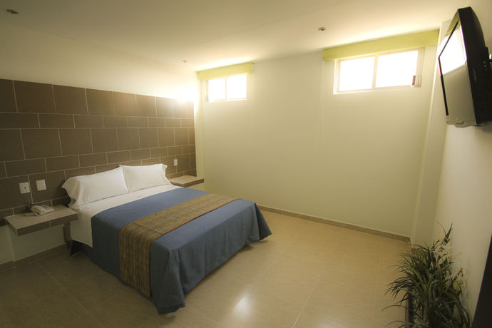 Imagen de la habitación del Hotel First Inn. Foto 14