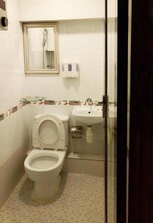 Imagen de la habitación del Hotel First Inn, Kowloon. Foto 7