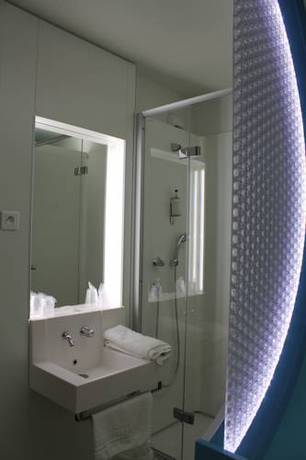 Imagen de la habitación del Hotel First Inn Les Ulis. Foto 7