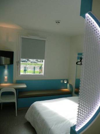 Imagen de la habitación del Hotel First Inn Les Ulis. Foto 12