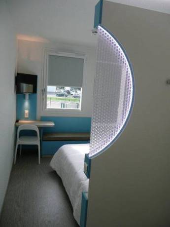 Imagen de la habitación del Hotel First Inn Les Ulis. Foto 13