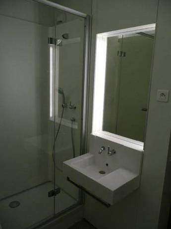 Imagen de la habitación del Hotel First Inn Les Ulis. Foto 14