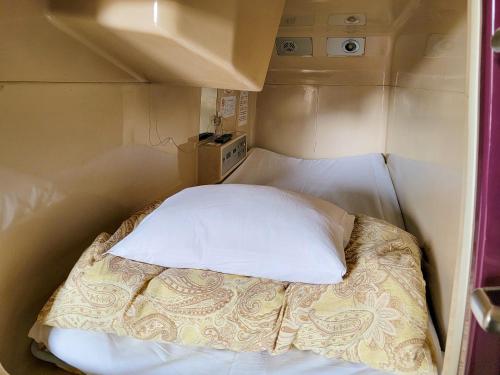Imagen de la habitación del Hotel First Inn Takamatsu. Foto 12