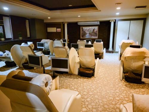 Imagen general del Hotel First Inn Takamatsu. Foto 9