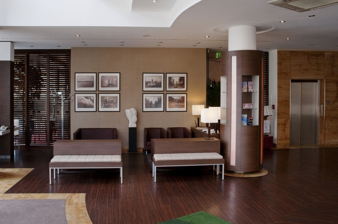 Imagen de los interiores del Hotel First Inn Zwickau. Foto 12