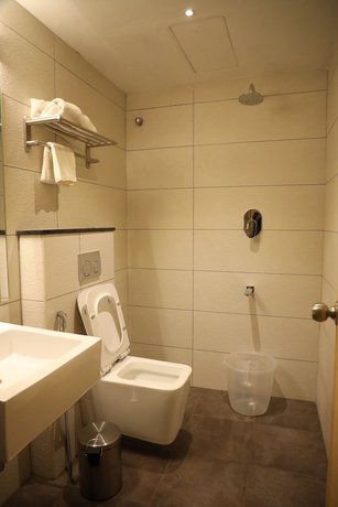 Imagen de la habitación del Hotel First Inns. Foto 12