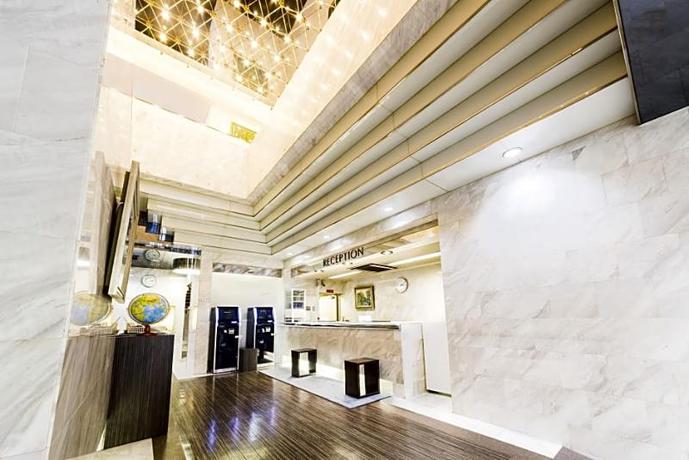 Imagen general del Hotel First, Izumisano. Foto 9