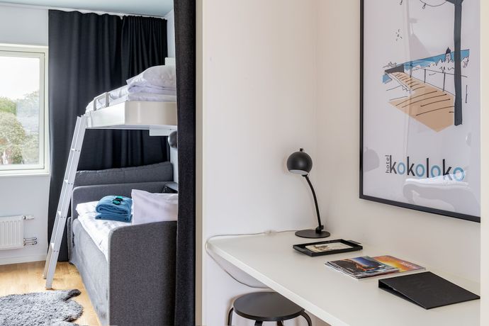 Imagen de la habitación del Hotel First Kokoloko. Foto 15