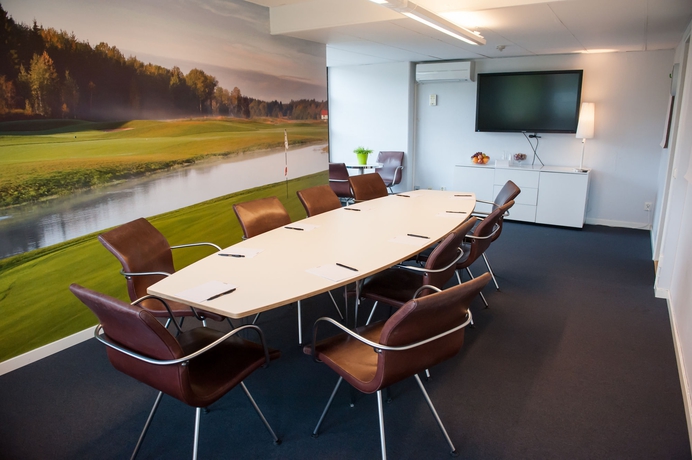 Imagen de los interiores del Hotel First Lindö Park. Foto 14