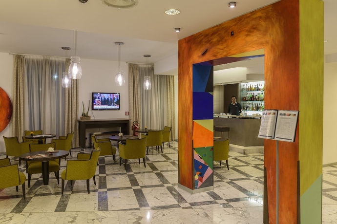 Imagen de los interiores del Hotel First Malpensa. Foto 19