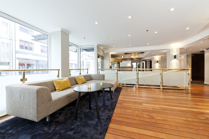 Imagen de los interiores del Hotel First Millennium. Foto 13