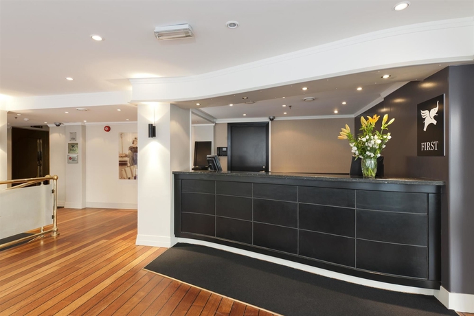 Imagen de los interiores del Hotel First Millennium. Foto 15