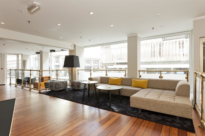 Imagen de los interiores del Hotel First Millennium. Foto 16