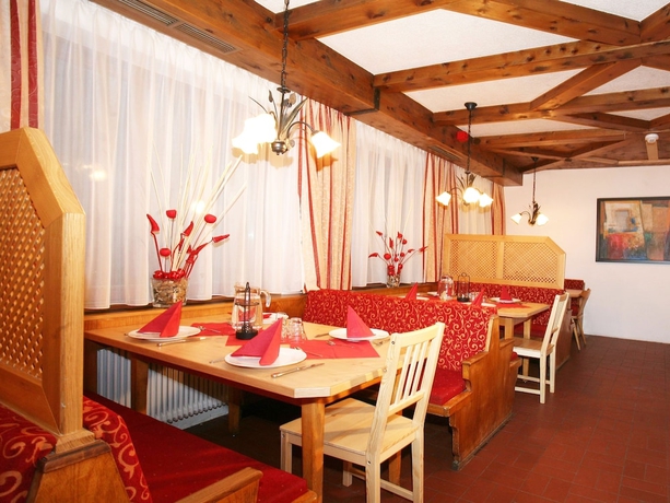 Imagen del bar/restaurante del Hotel First Mountain &Ouml;tztal. Foto 9