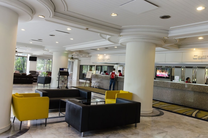 Imagen de los interiores del Hotel First Pacific Cirrus. Foto 16