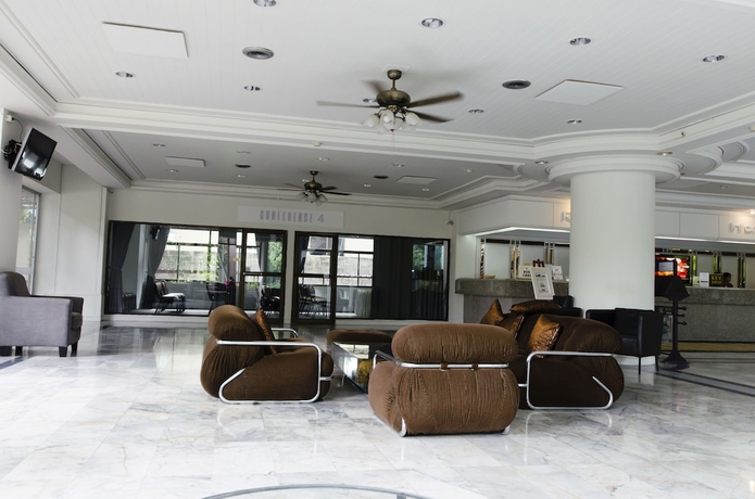 Imagen de los interiores del Hotel First Pacific Cirrus. Foto 19