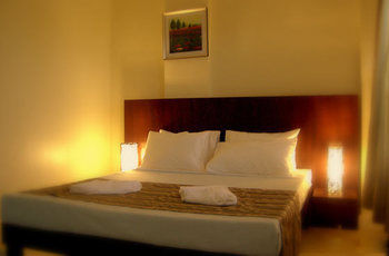 Imagen general del Hotel First Pacific Inn. Foto 1