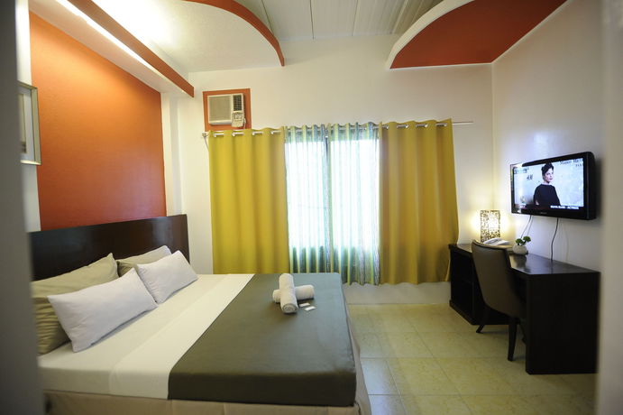 Imagen de los interiores del Hotel First Pacific Inn. Foto 14