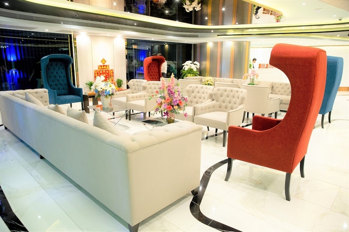 Imagen de los interiores del Hotel First Pride. Foto 15