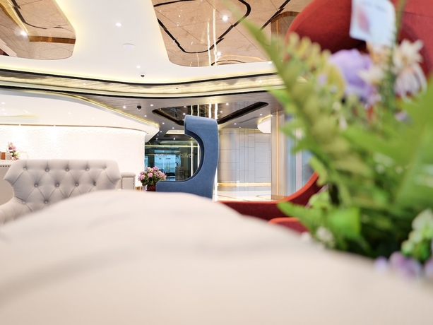 Imagen de los interiores del Hotel First Pride. Foto 18