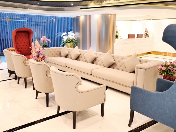 Imagen de los interiores del Hotel First Pride. Foto 19