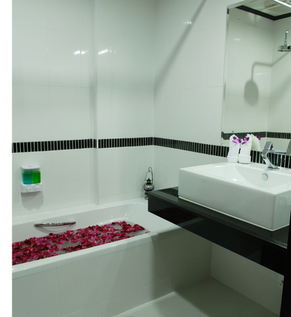 Imagen de la habitación del Hotel First Residence. Foto 3