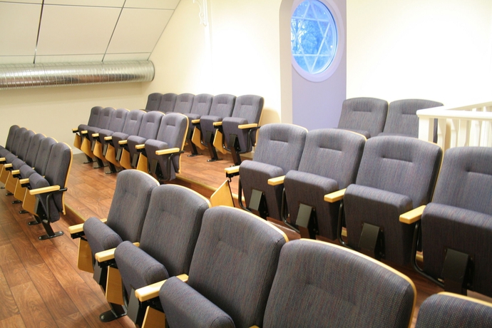 Imagen de los interiores del Hotel First Royal. Foto 9