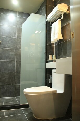Imagen de la habitación del Hotel First Sight Hotel,Next to Yingtianmen Imperial City,Provide Airport and High-Speed Rail Station Pick. Foto 19