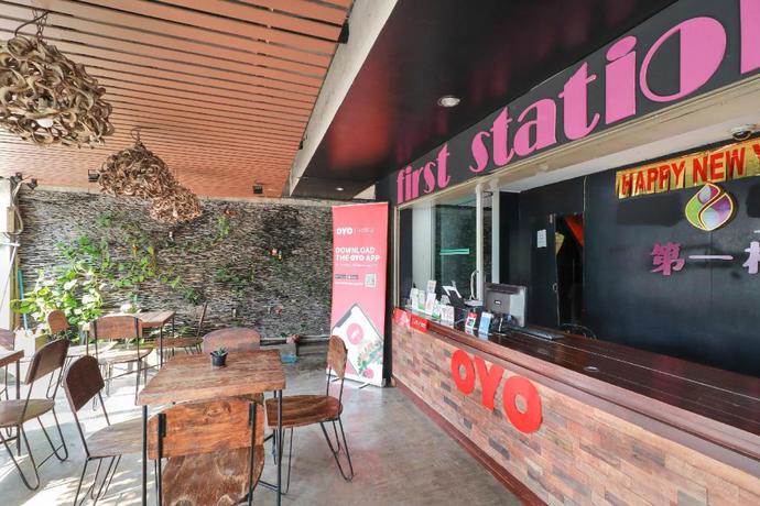 Imagen de los interiores del Hotel First Station Hotel. Foto 7