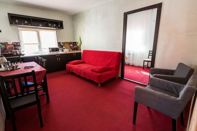 Imagen de la habitación del Hotel First Train. Foto 11