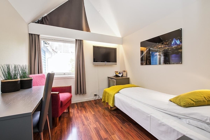 Imagen de la habitación del Hotel First Viking. Foto 10