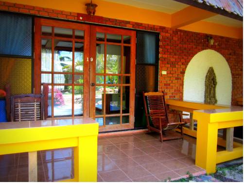 Imagen de la habitación del Hotel First Villa Beach Resort. Foto 11