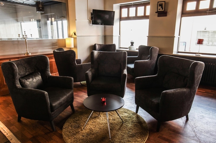 Imagen de los interiores del Hotel First Witt. Foto 15