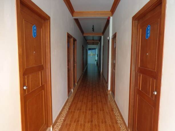 Imagen general del Hotel First and Frang. Foto 7