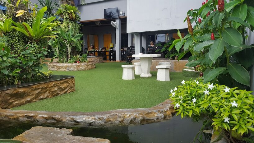 Imagen general del Hotel First and Frang. Foto 1