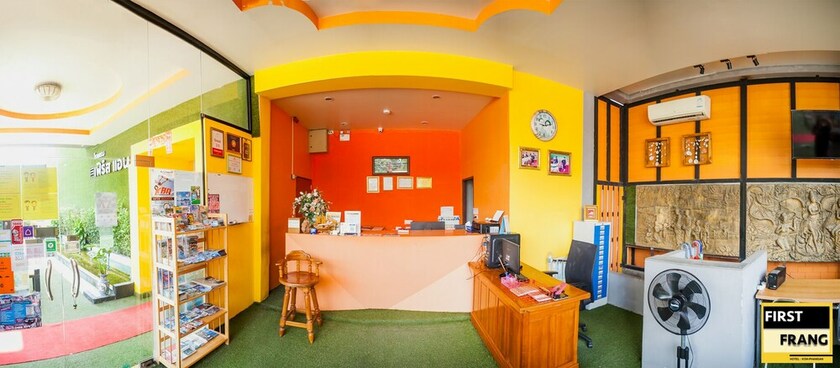 Imagen de los interiores del Hotel First and Frang. Foto 34