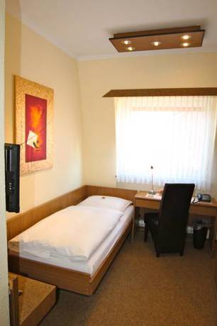 Imagen de la habitación del Hotel Firzlaffs Neum&uuml;nster. Foto 4