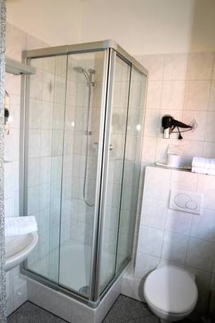 Imagen de la habitación del Hotel Firzlaffs Neum&uuml;nster. Foto 16