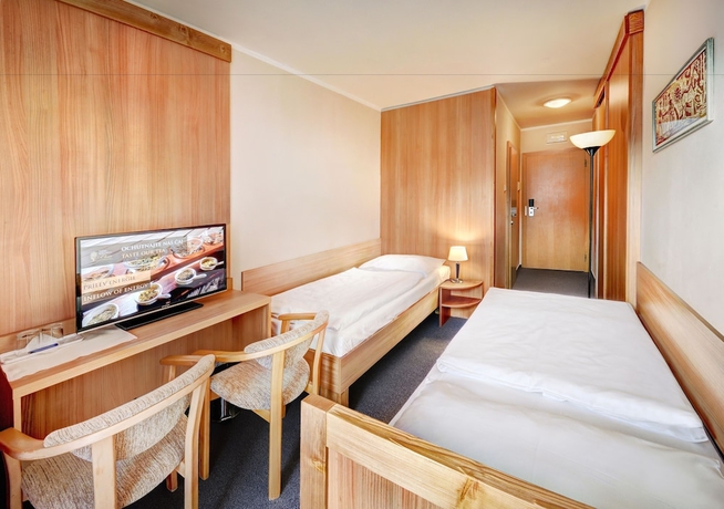 Imagen de la habitación del Hotel Fis. Foto 7