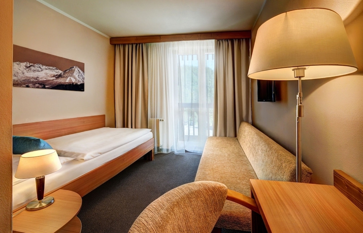 Imagen de la habitación del Hotel Fis. Foto 8