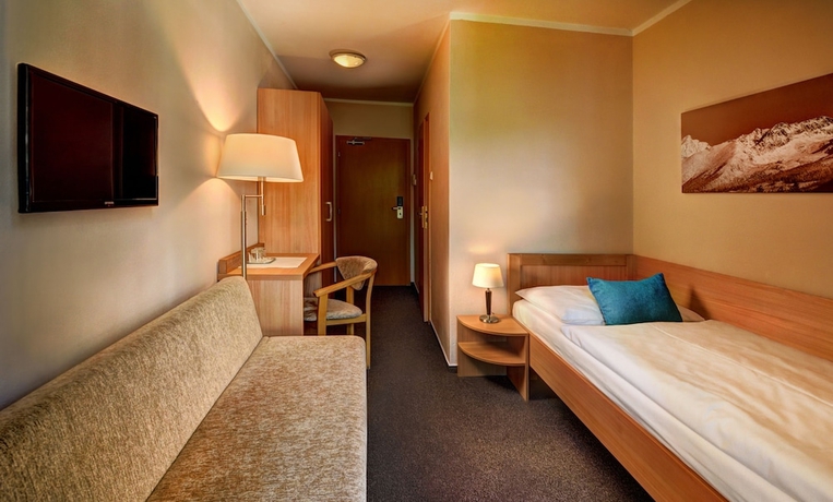 Imagen de la habitación del Hotel Fis. Foto 9