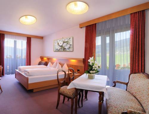Imagen de la habitación del Hotel Fischer, Bressanone . Foto 6
