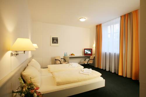 Imagen de la habitación del Hotel Fischer, Dachau. Foto 6