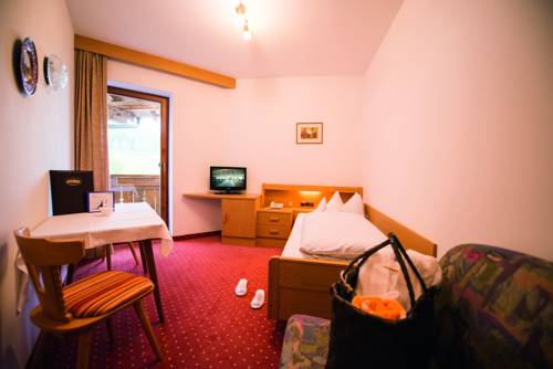 Imagen de la habitación del Hotel Fischer. Foto 2