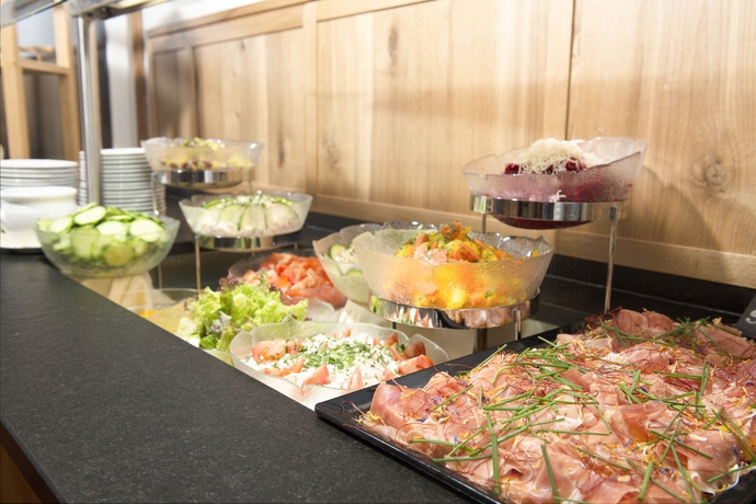 Imagen del bar/restaurante del Hotel Fischer, Sankt Johann In Tirol. Foto 4