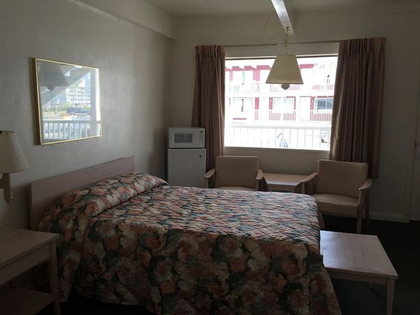Imagen de la habitación del Hotel Fish Tales Boardwalk Inn. Foto 2