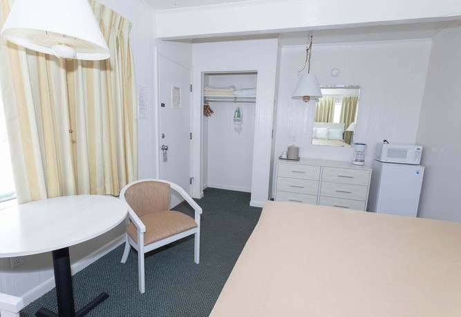 Imagen de la habitación del Hotel Fish Tales Boardwalk Inn. Foto 14