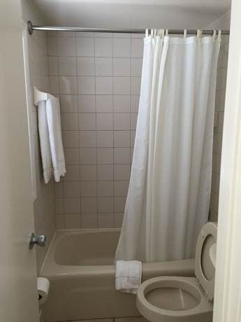 Imagen de la habitación del Hotel Fish Tales Boardwalk Inn. Foto 15