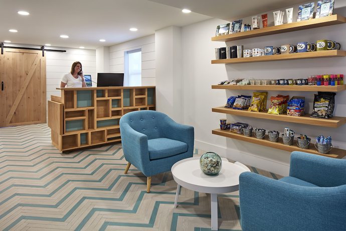 Imagen de los interiores del Hotel Fisher Inn Resort & Marina. Foto 21