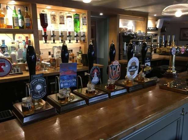 Imagen del bar/restaurante del Hotel Fisherman\'s Tavern - Inn by Greene King Inns. Foto 6